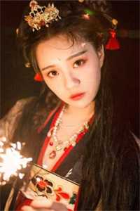 完结小说大全丑妃轻狂：绝世医妃美又强姜绾战玄墨_丑妃轻狂：绝世医妃美又强姜绾战玄墨免费完结小说
