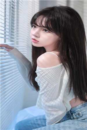 我一炮灰女配，居然越级爆S级道具！