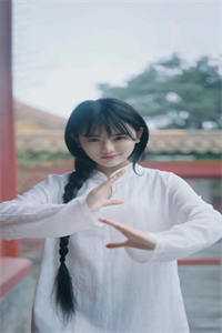 完结小说穿进女尊界，我成美娇男(方瑞蒙青)_穿进女尊界，我成美娇男(方瑞蒙青)全文免费阅读