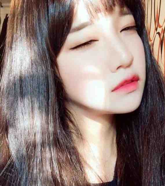 开局绑定女友，我靠和她贴贴成首富(顾里沈林溪)已完结小说_免费完结版小说开局绑定女友，我靠和她贴贴成首富(顾里沈林溪)