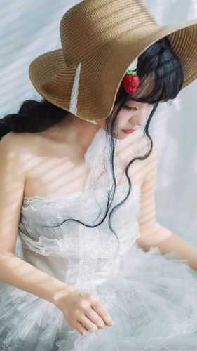 解除婚约后，背叛女她后悔了